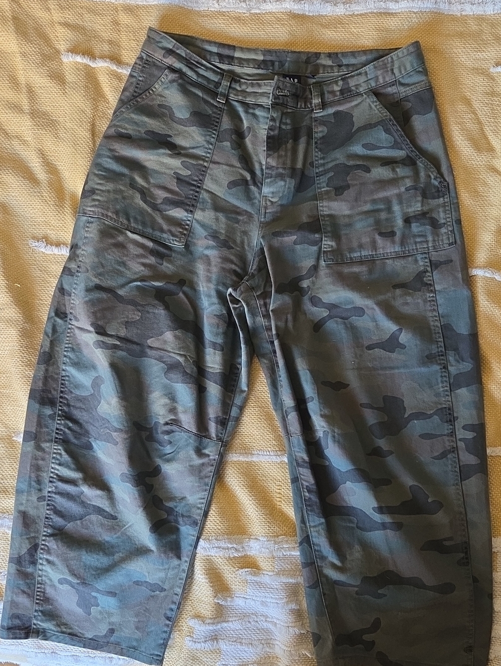 GAP Women's Barrel Pants